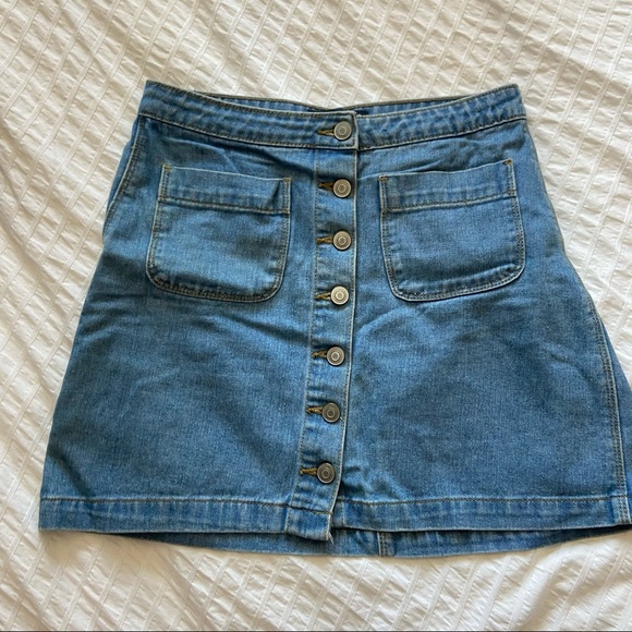Brandy Melville Button Front Patch Pocket Skirt - Picture 1 of 3